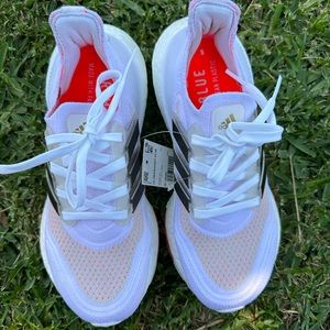 NEW Adidas ULTRABOOST 21 S23840 TOKYO Running Shoes For Women size 5